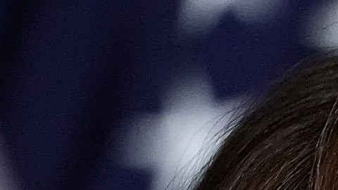 La senadora Kamala Harris (i) y el vicegobernador Gavin Newsom (d) .