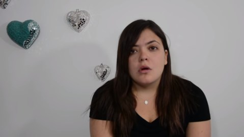 Mishelle Herrera pidió perdón a los motociclistas en un video publicado en Youtube
