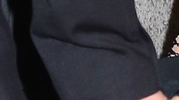 Paris Hilton y su anillo de compromiso.