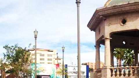 La Plaza del Mariachi es el lugar más representativo de la comunidad latina en el este de LA.