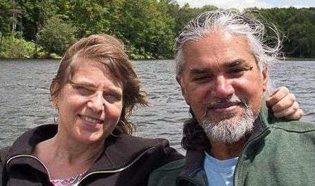 Ravi Ragbir y su esposa Amy Gotlieb.