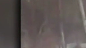 Una madre  y su hija casi son arrolladas por un conductor imprudente.