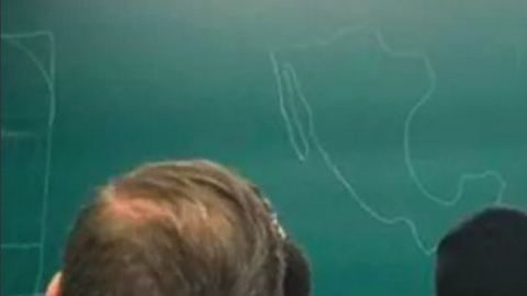 La clase se salió de control, al menos en las redes.