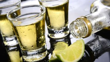 Aunque el caballito se usa comúnmente para beber tequila, no es el método más recomendado para consumirlo.