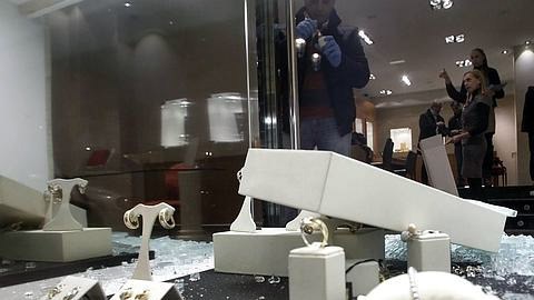 Robo en joyería de Punta del Este. /Agencia Reforma