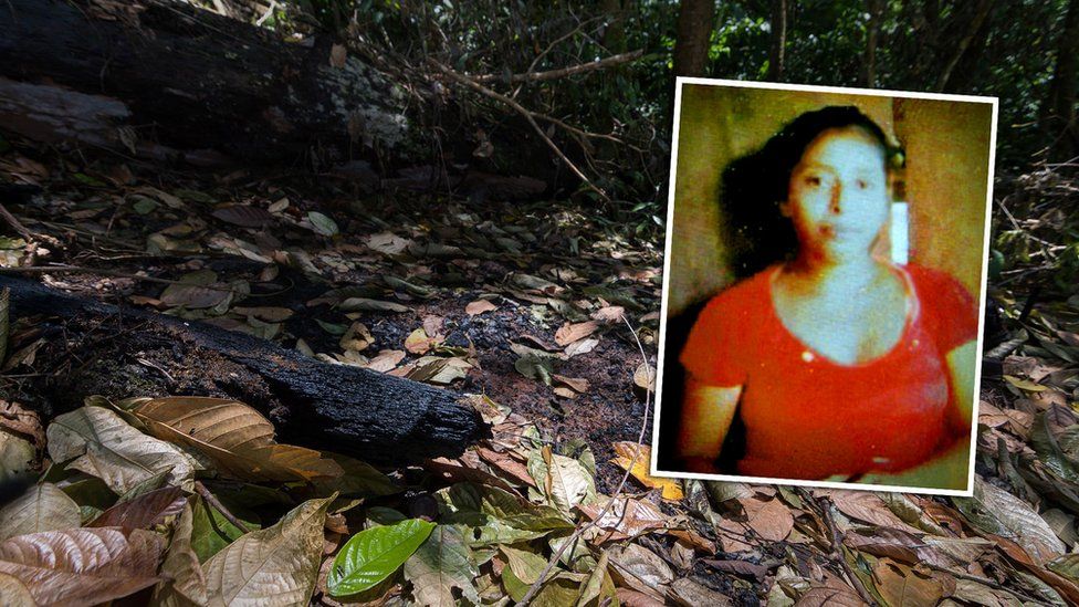 Un año después, de la hoguera que se cobró la vida de Vilma Trujillo, nada más quedan algunas ramas quemadas y una cuerda deshilachada. (Foto: BBC/Carlos Herrera)
