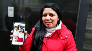 03/02/18 / LOS ANGELES/ Guatemalan immigrant and single parent Emilu Celis Lara asks for asylum as a victim of domestic violence. (Photo by Aurelia Ventura/La Opinion)