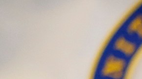 La senadora Dianne Feinstein (c) junto al fiscal de Los Ángeles, Mike Feuer (i) en Westwood. / Foto: Aurelia Ventura.