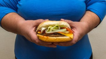 Los obesos le sienten menos gusto a la comida. Getty Images