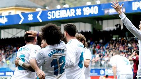 Real Madrid pondría a la venta a cuatro jugadores, para obtener a Neymar
