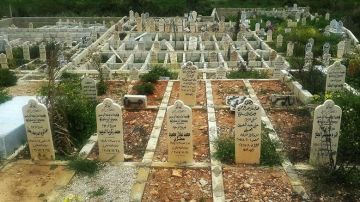 Faltan espacios en los cementerios del Líbano para los refugiados sirios.