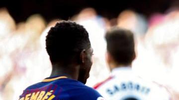 Lionel Messi celebra su gol con el francés Dembélé en partido entre el Barcelona y el Athletic de Bilbao. (Foto: EFE/ Quique García)