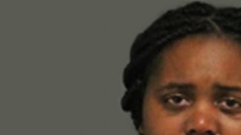 Si alguien sospecha que fue víctima de esta mujer se pide lo reporte de inmediato.