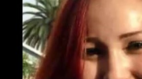 Brandis Tovar, acompañada de su hijo.