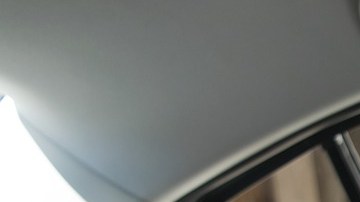 Cinturones y cabecera no son solo adornos.