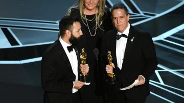 Adrian Molina, Darla K. Anderson y Lee Unkrich en los Premios Oscar 2018