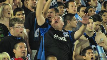 Los fans de los Earthquakes de San José de la MLS. (Juan Carlos Sierra / La Opinión de la Bahía)