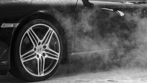 El calor puede ser un enemigo mortal de tu auto.