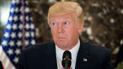 Trump ha usado su cuenta en Twitter como un “foro público de la era digital”
