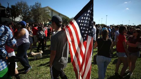 !7 personas murieron en la masacre en la escuela Marjory Stoneman Douglas.