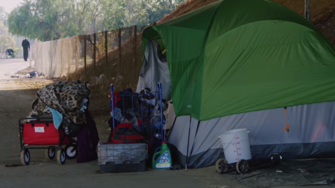 "Juntos, tenemos una oportunidad real de sacar a nuestros vecinos sin hogar de las calles para siempre", dijo la presidenta de United Way