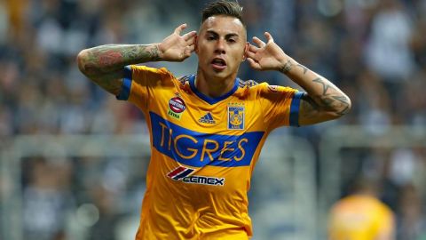 Eduardo Vargas de los Tigres de la UANL es uno de los ocho jugadores chilenos que juegan en México que integrarán su selección en esta Fecha FIFA. (Foto: Imago7/ Jose Macias)