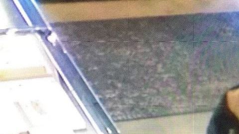 El sospechoso fue captado por cámaras de seguridad.