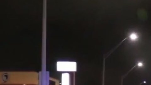 Varias patrullas de la policía de Long Beach acudieron a la zona.