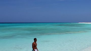 Los Roques se caracterizan por la arena blanca y las aguas turquesas.
