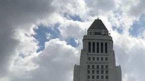 También se registraron marchas en Santa Ana, Burbank, Manhattan Beach y Long Beach.