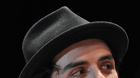 Oscar Isaac (izda) y Pedro Pascal (dcha) son dos de los intérpretes latinos más populares del momento a nivel internacional