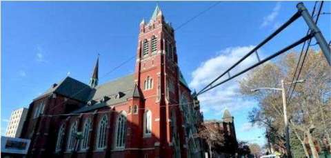 La iglesia católica "Our Lady of Grace" fue construida en 1876