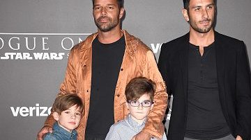 Ricky Martin, junto a su esposo e hijos.