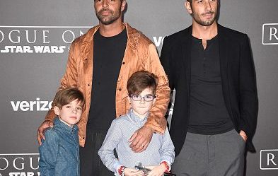 Ricky Martin, junto a su esposo e hijos.