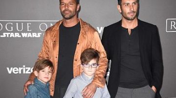 Ricky Martin, junto a su esposo e hijos.