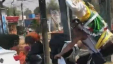 Devoto sufre accidente cuando lleva a cuesta imagen de San Judas Tadeo.