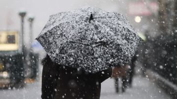 Reportes meteorológicos pronostican una mezcla de nieve y lluvia para Nueva York.