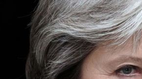 La primera ministra de Reino Unido, Theresa May, anunció la suspensión de todos los contactos bilaterales de alto nivel planeados entre Rusia y Reino Unido.