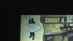 El cartel de publicidad está en Las Vegas, cerca del punto donde murieron 59 personas en una masacre.