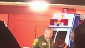 El sospechoso fue trasladado al hospital tras forcejear con la policía.