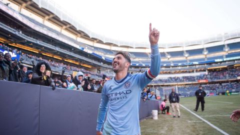 "El Guaje" celebra su primer gol de la temporada 2018.