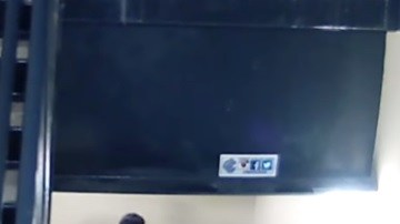 El beisbolista venezolano Danry Vásquez fue captado golpeando a su novia