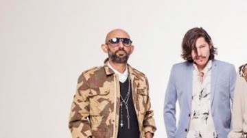 ZOÉ acaba de estrenar el video de su nueva canción “Azul” y ya superó el millón de visitas en YouTube.