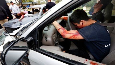 Hubo sangre, autos chocados y muerte en el simulacro "Cada 15