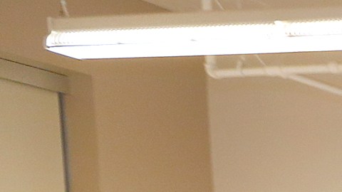 Personas asisten a una de las clases en el Centro de Bienestar del en el Centro Médico Los Angeles County + USC. (Aurelia Ventura/La Opinion)