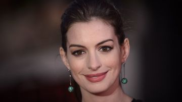 Anne Hathaway reveló que está ganando peso para la interpretación de un personaje en el cine, anticipándose a quienes quieran estigmatizarla.