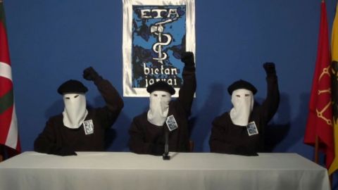 Imagen de video del sitio web del periódico vasco Gara del 20 de octubre de 2011. BBC