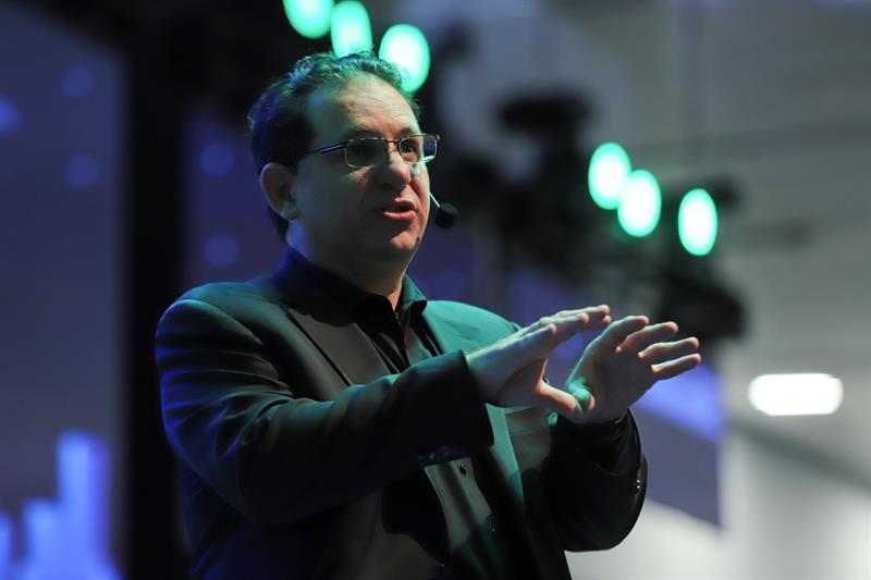 Kevin Mitnick, el hacker más famoso del mundo, reveló todos sus