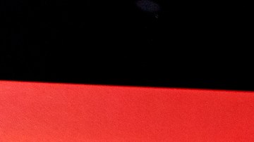 El legendario Bebeto con el trofeo de la Copa del Mundo de la FIFA en Los Ángeles.