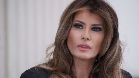 Melania Trump ha soportado públicamente los escándalos sexuales que involucran a su esposo.